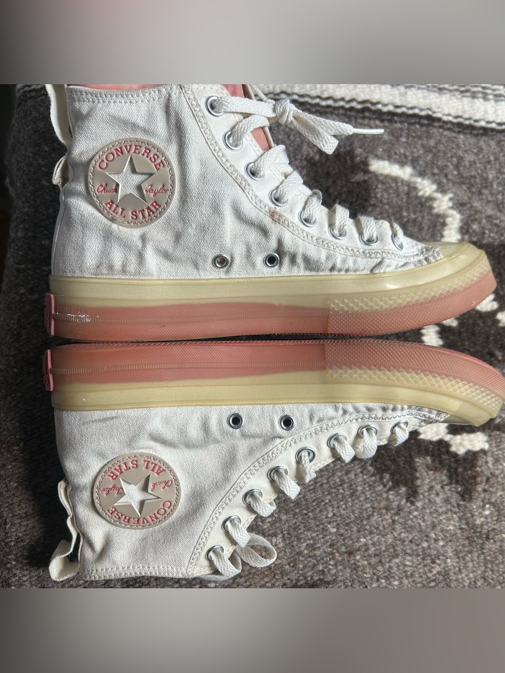 Converse Cream Canvas High Top Sneakers with Pink Accent/ size 9.5
